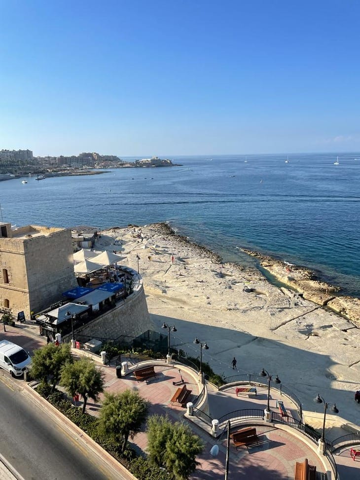 Property For Rent in Malta: Sliema waterfront Apartment with sea views - Malta Luxury Homes